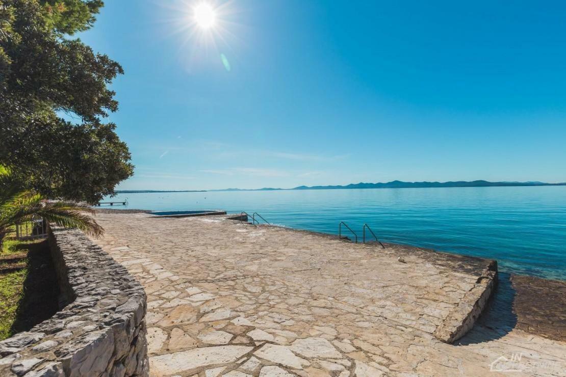 Apartment Sara With Seaview Петркане Екстериор снимка